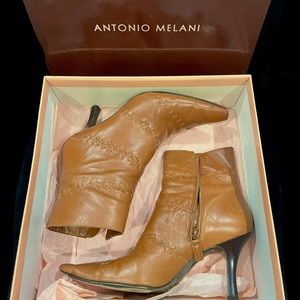 Antonio Melani Booties Stule Renee
